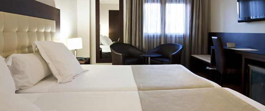 Catalonia Santa Justa - Room Seats